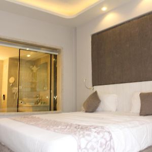 Deluxe Family Suite
